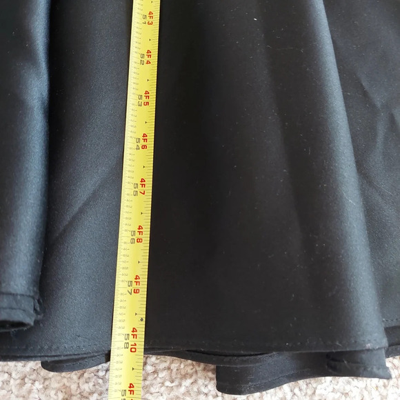 JS Collections Lace Black Classic Gown Size 8 - Picture 9 of 11